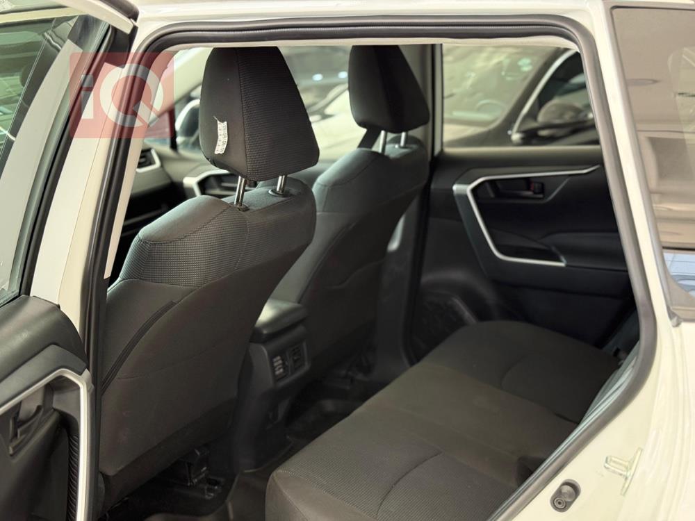 تويوتا راف 4